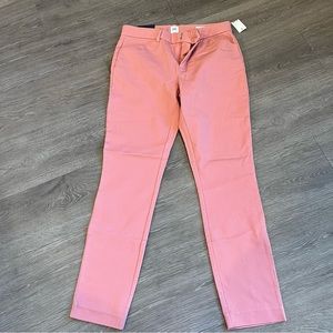 NWT GAP Skinny Ankle Pink Size 4 Timeless Style